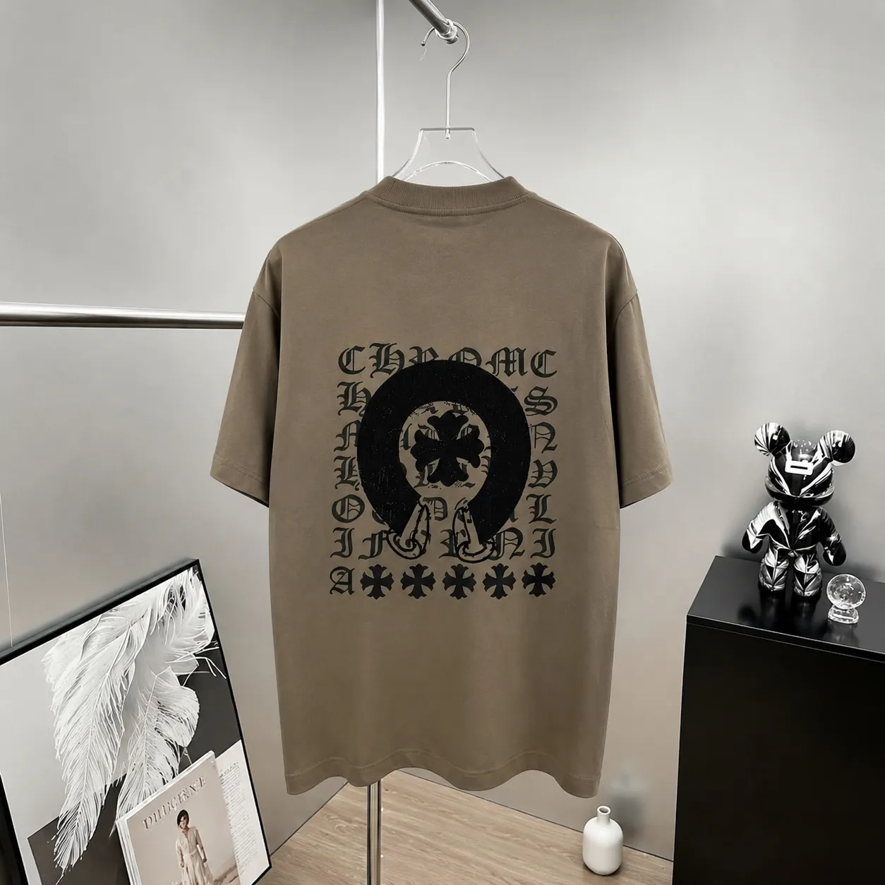 CH～ 《 》 ， tee ， Same Style ， : Black White Coffee Brown Size： S （90-130 ） M （125-150 ） L （135-165 ） XL （160-190 ） XXL（185 ）
